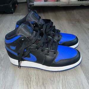 Jordan 1 Mid